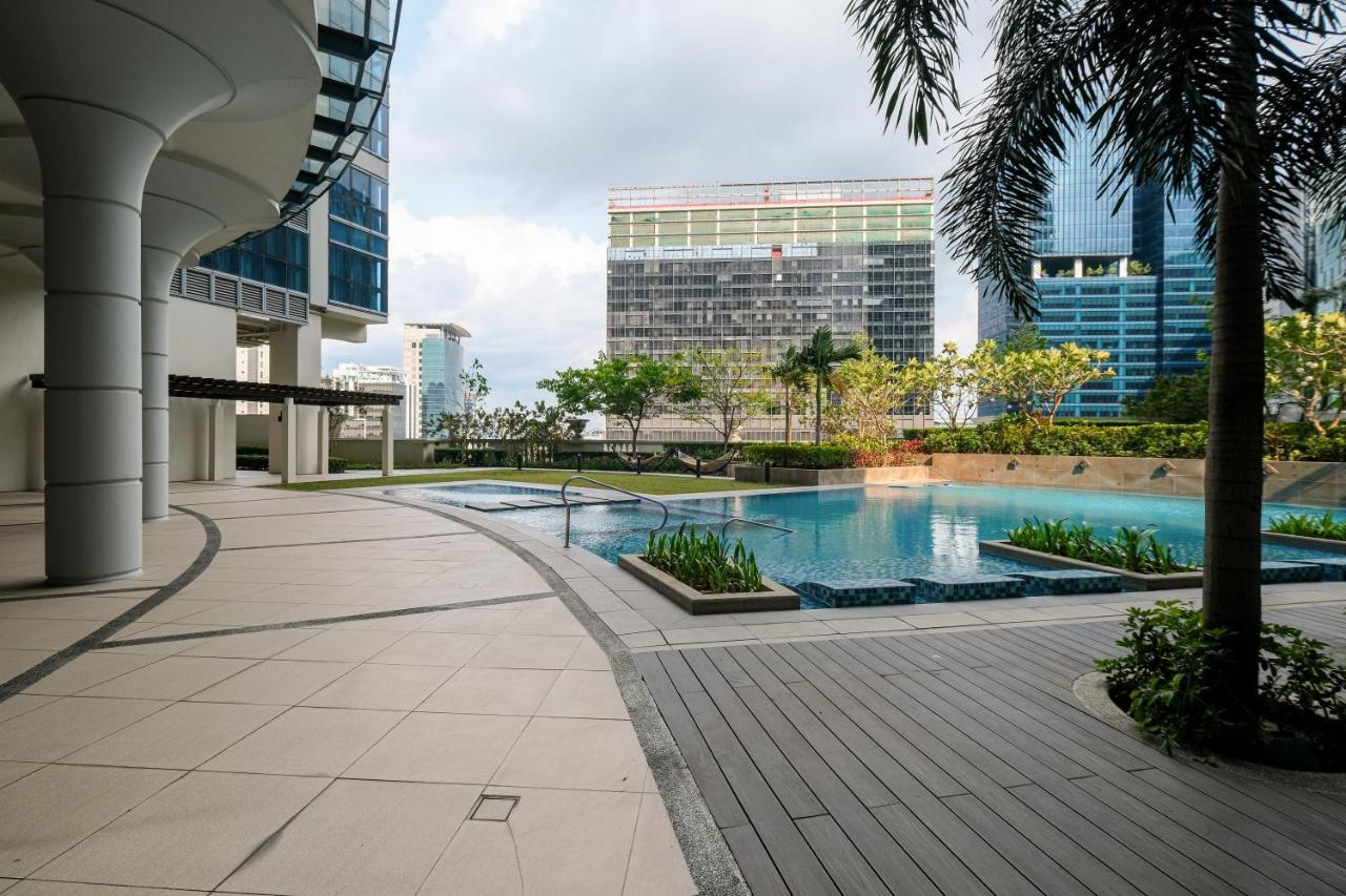 Cityscape View 2Br In Uptown Bgc W 200Mbps Wifi Taguig Exterior foto